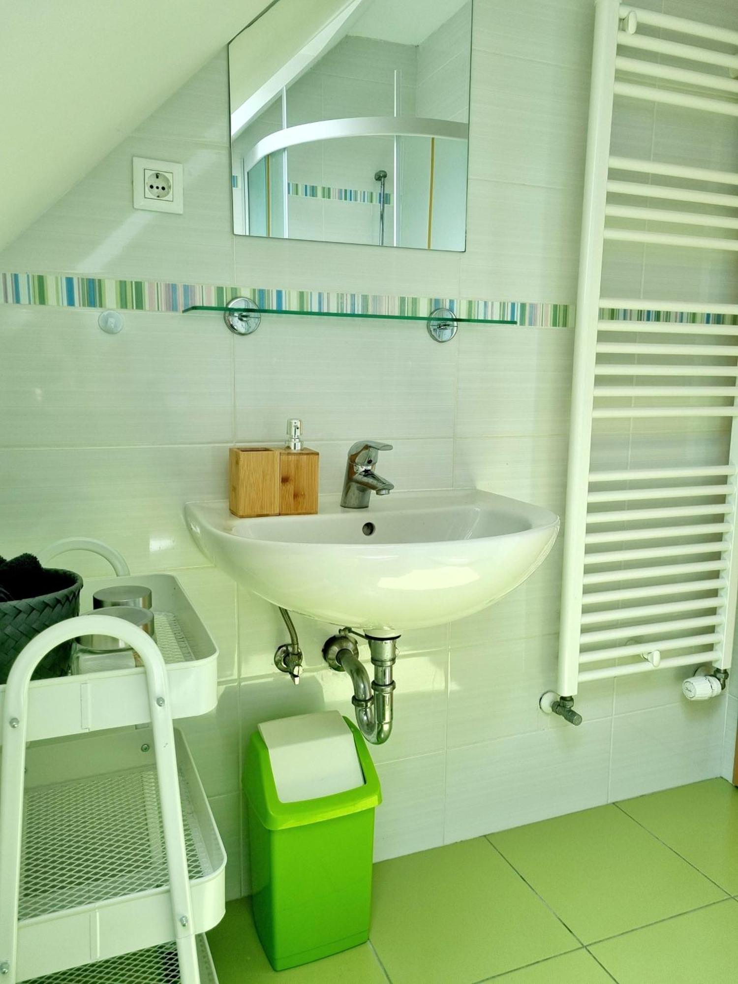 בובק Apartmaji Pri Ticelnu מראה חיצוני תמונה